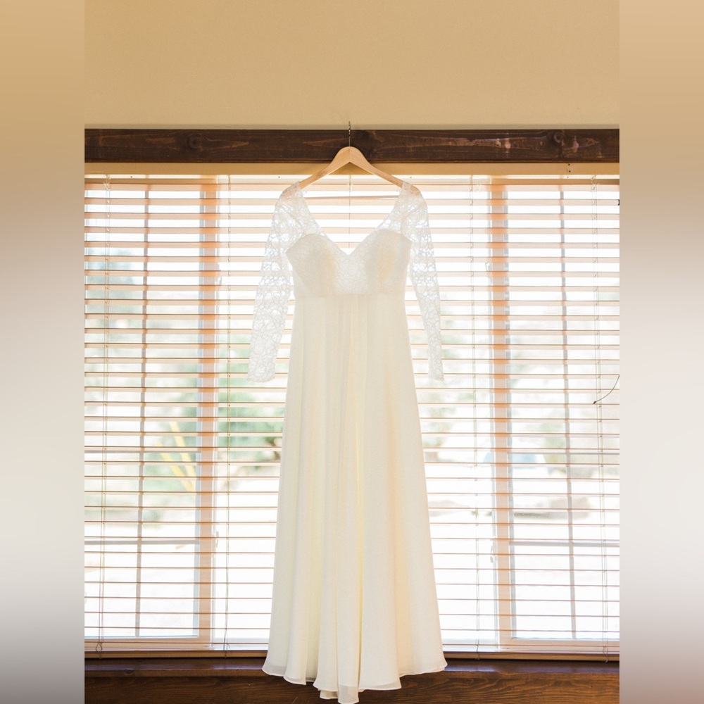 Mori Lee Long-Sleeve Lace wedding dress - Ivory